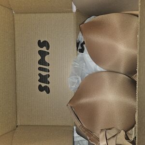 SKIMS Ultimate Push Up Plunge  Bra